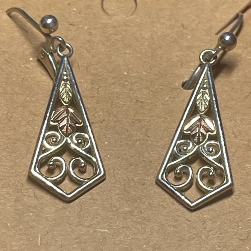 Elegant Silver and Gold Leaf Earrings - Picture 3 of 4